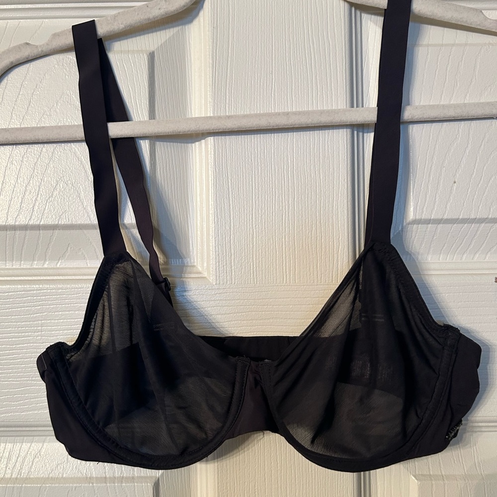 SKIMS Black Sheer Underwire Bra 34C never worn